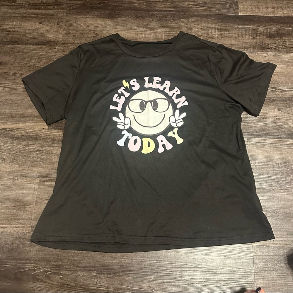 SHEIN Curve Black Tee